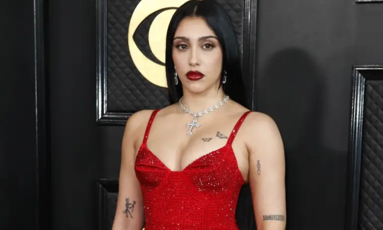 Лурдес Леон